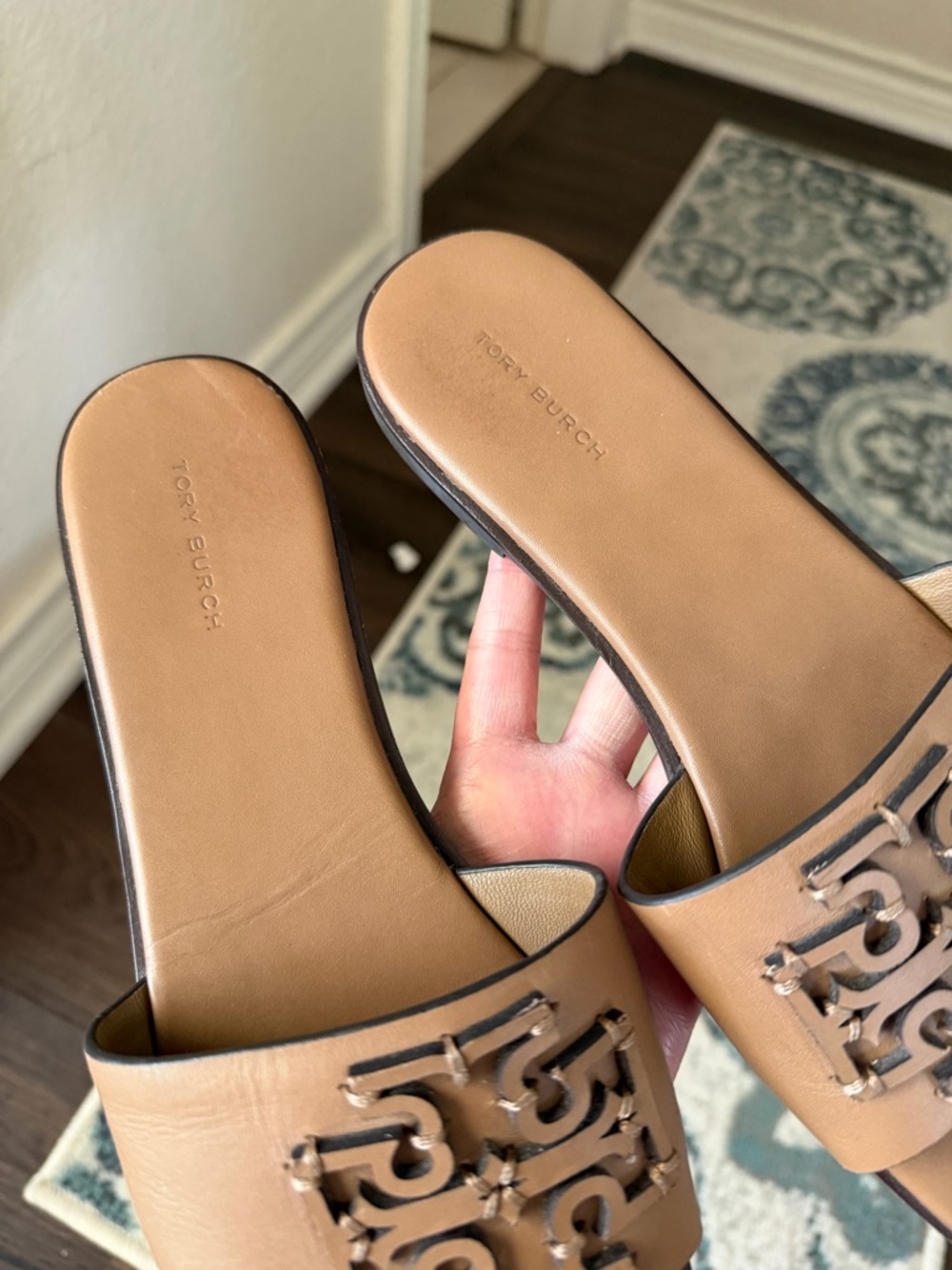 Tory Burch Almond Flour Calf Leather Ines Slide - Picture 9 of 9